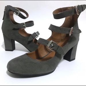New Without Box Indigo Rd. Suede Gray Buckle Heels